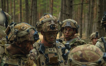 2nd Cavalry Regiment, U.K. Parachute Regiment conduct simulated battlefield operations during the force-on-force phase of Project Flytrap