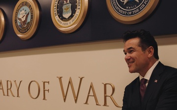SW hosts Dean Cain at Pentagon