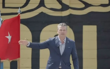 Hegseth Hosts Reenlistment at Fort Campbell