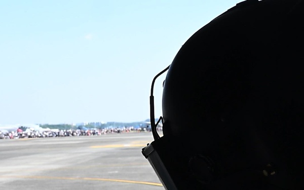 U.S. Air Force CV-22 Osprey demonstrates capabilities during Japanese-American Friendship Festival 2026