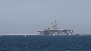 USS Essex (LHD 2) arrives in Los Angeles for LA Fleet Week