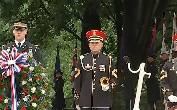 Trump, Hegseth Attend Memorial Day Observance