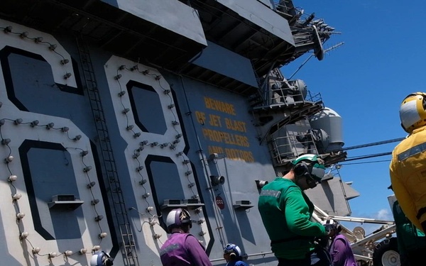 Suriname Government and Military Leaders Visit Nimitz