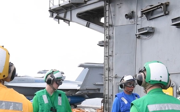 Trinidad and Tobago Government and Military Leaders Visit Nimitz