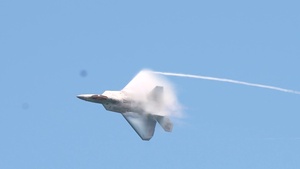 F-22 Demonstration Team heats up Miami skies