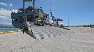 Turbo Distribution 26-4: Cargo loading onto MV Roy Benavidez Day 1