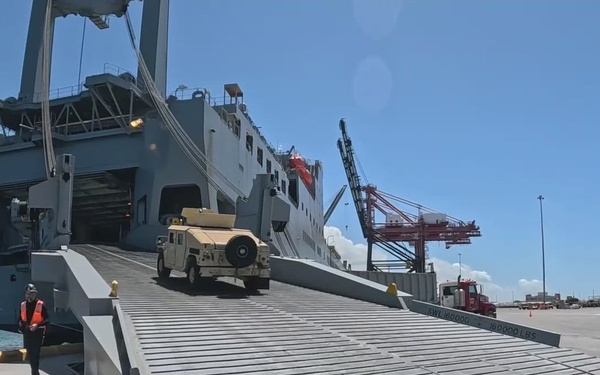 Turbo Distribution 26-4: Cargo loading onto MV Roy Benavidez Day 1