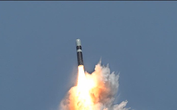 USS Rhode Island Successfully Tests Trident II D5 Missile