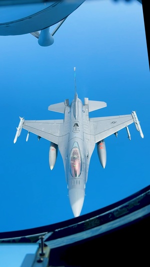 KC-135 refuels F-16