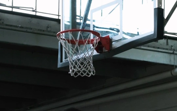 Coast Guard members participate in Hoops for Troops event with Golden State Warriors