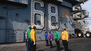 Nimitz Hosts Dominican Republic Delegation