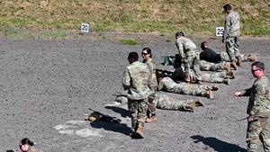HHB, MDC-E USAG-Wiesbaden Complete M4 Carbine Qualification