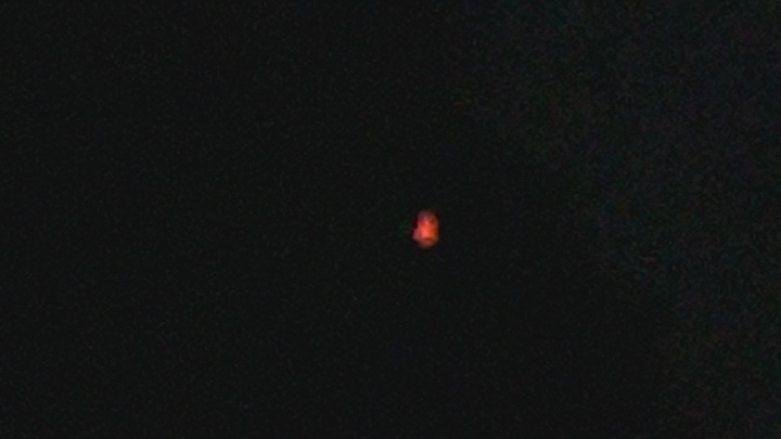 FBI - „Red Orb Rotation”: rotujący czerwony orb (2022)