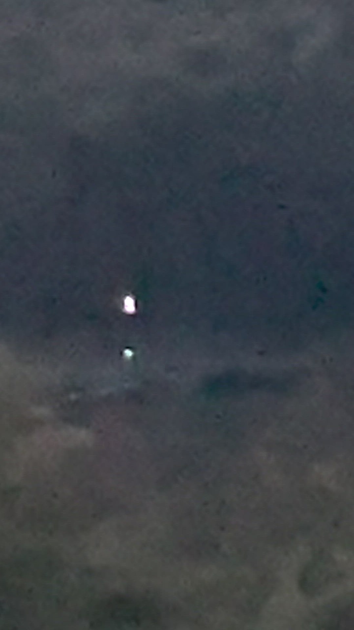 FBI - „Orbs Over the Pond”: orby nad stawem (2024)