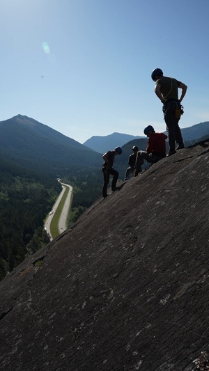 Reel: 1st SFG(A) conduct rough terrain evacuation course