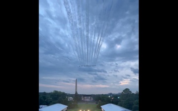 Thunderbirds, Blue Angels fly in rare Super Delta formation