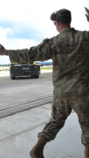 121 ARW maintainers launch F-16