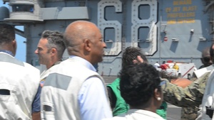 Nimitz Hosts Bahamian Delegation