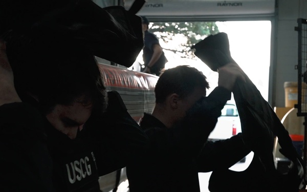 Coast Guard Station Honolulu conducts escort