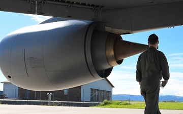 100 ARW brings the fuel to RAFL 26