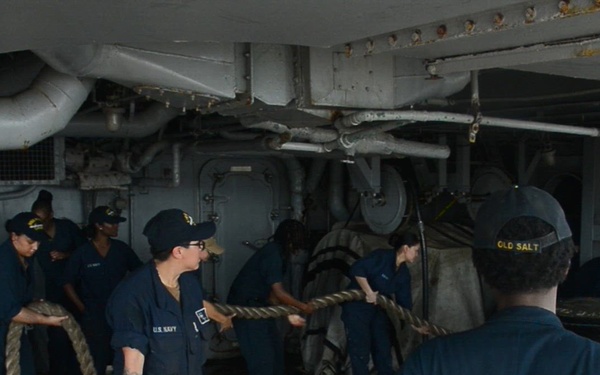 Nimitz Arrives in Florida