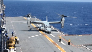 Kearsarge Conducts Flight Deck Operations