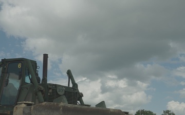Marine Detachment Fort Leonard Wood, Engineer Equipment Instruction Company (B-Roll)
