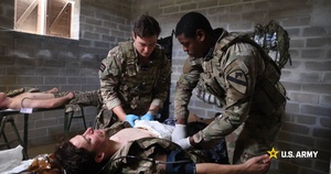 U.S. Army medics with the 1-8 CAV train with British soldiers