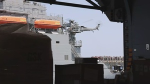 31st MEU | Marines and Sailors resupply at sea