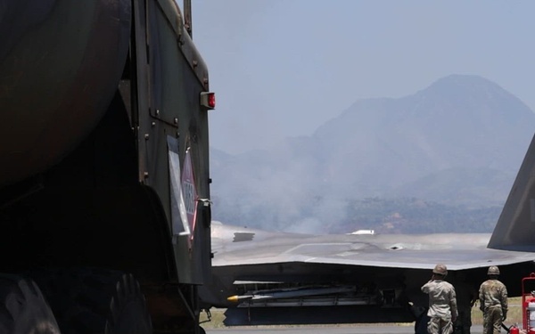 U.S. Army Demonstrates Expeditionary Support Capability for U.S. Air Force in Philippines