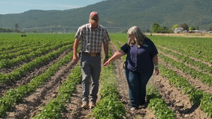 Package: Oregon Potato Farmer with FSA Employee