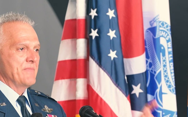 Ohio Air National Guard commander retires