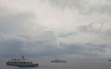 Nimitz Participates in 13 Fleet Exercise with 13 partner and Allied Nations