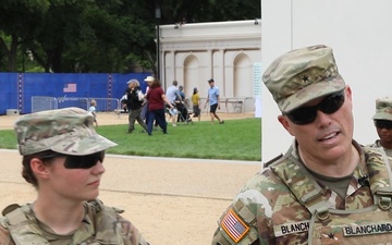 DCNG Commanding General Visits Presence Patrols at Great American State Fair