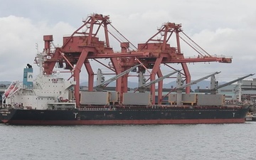 Soldiers Execute Ship-to-Shore Logistics During CJLOTS
