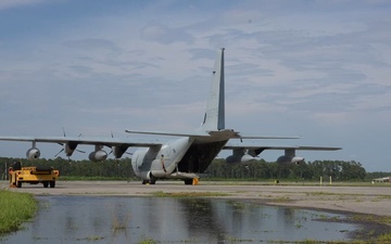 LCF-24 departs for disaster assistance to the people of Venezuela