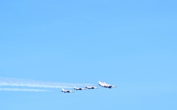 U.S. Thunderbirds arrive for Freedom 250 celebration