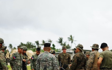U.S., Philippine marines conduct TCCC during KAMANDAG 10 B-Roll
