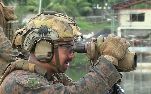 KAMANDAG 10: USMC, Philippine marines conduct a counter-landing live-fire exercise