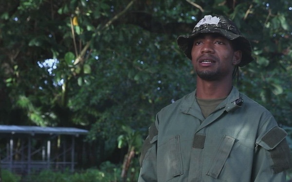 Jungle Operations Training Course - Panama 26-06: Lt. Erick Daley, Policia nacional de Panama AROLL