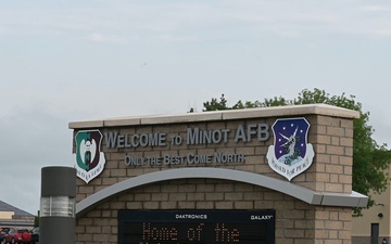 Secretary of the Air Force sees ongoing modernization at Minot AFB (broll)