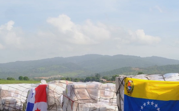 Joint Security Cooperation Group-Panama provides support for Venezuelan relief with Panamanian partners