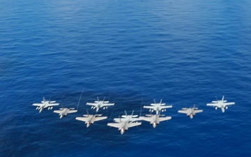 George Washington Conducts PHOTOEX During Valiant Shield