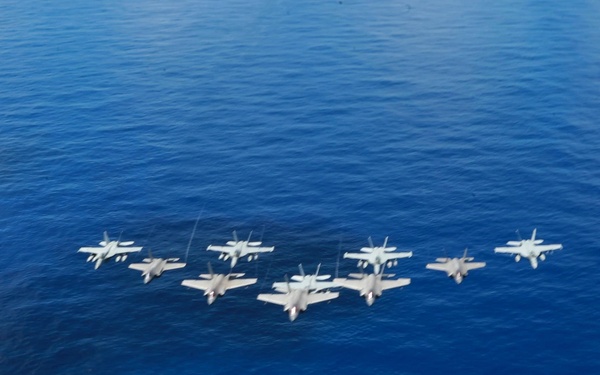 George Washington Conducts PHOTOEX During Valiant Shield