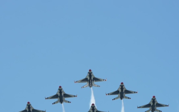 Thunderbirds Celebrate Salute to America 250