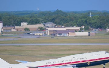 U.S. Air Force showcases past and present presidential airlift assets at Freedom 250 celebration