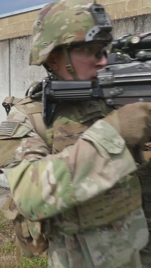 2d Cavalry Regiment train on close-quarter battle drills