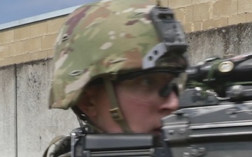 2d Cavalry Regiment train on close-quarter battle drills