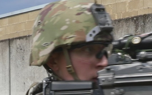 2d Cavalry Regiment train on close-quarter battle drills