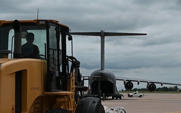 72nd Aerial Port Squadron loads passengers, cargo onto a C-17